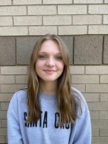 Photo of Laurel Davis