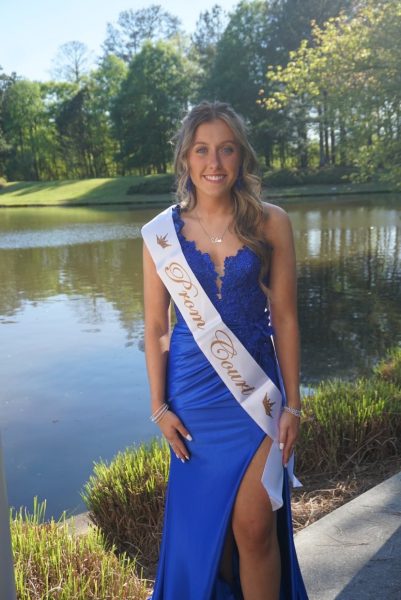 Senior prom queen Rilee Henry at mill creek pond before heading off to prom. (Credit: Lisa Henry)